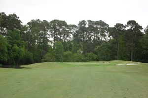 Deerwood 14th Approach